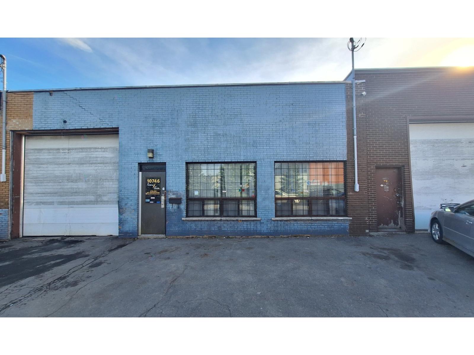 Industrial Garage Montreal-Nord